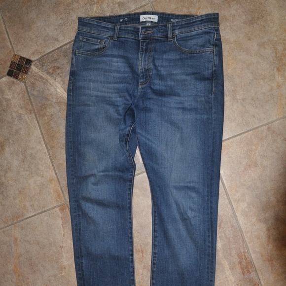 Russell Blue Jeans - Picture 1 of 2